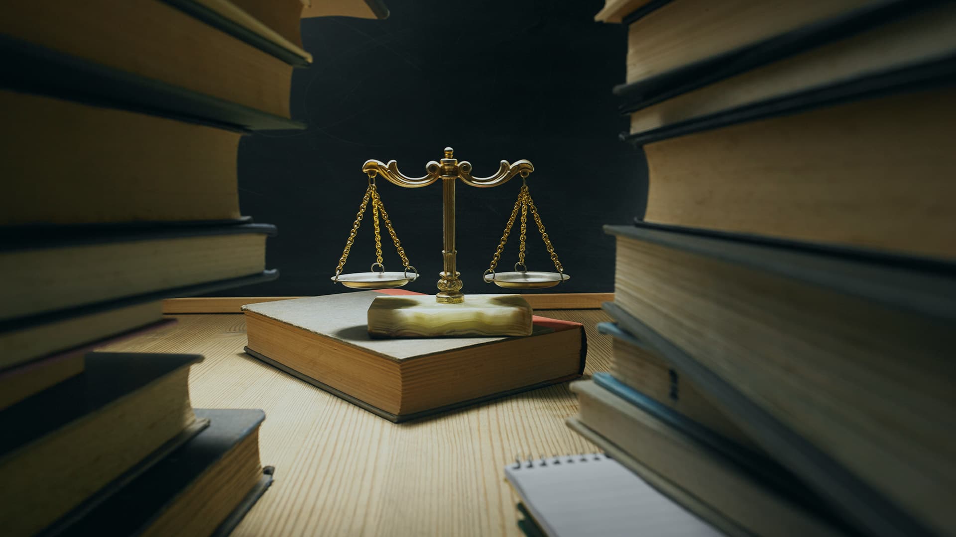LM Web Report Page Compensation Guide Legal & Compliance Trends APAC