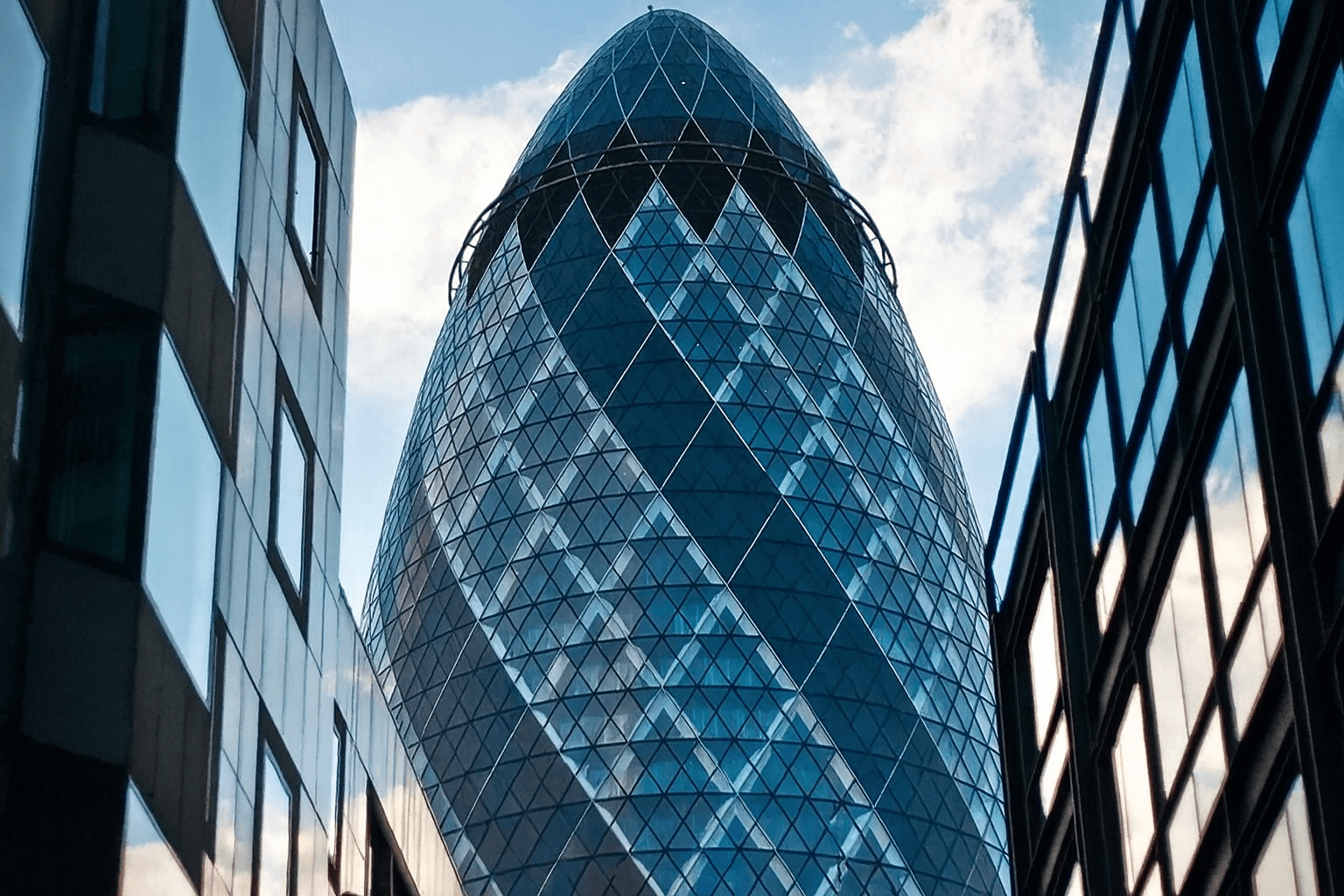 Larson Maddox - Breakfast Panel - The Gherkin, London